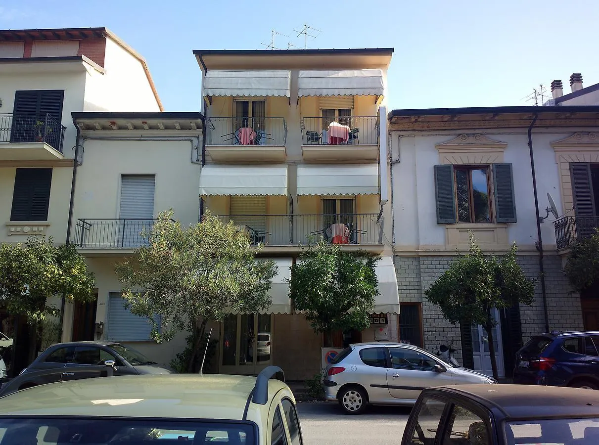 Hotel Delhy Viareggio