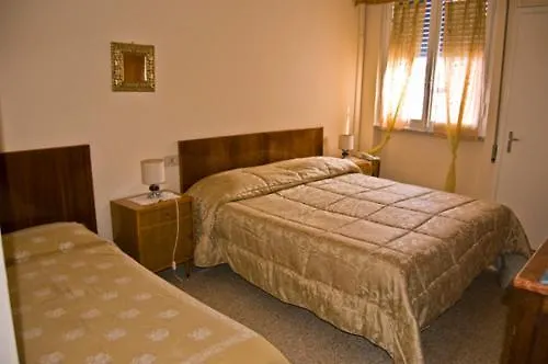 Hotel Delhy Viareggio 2*,  Itálie